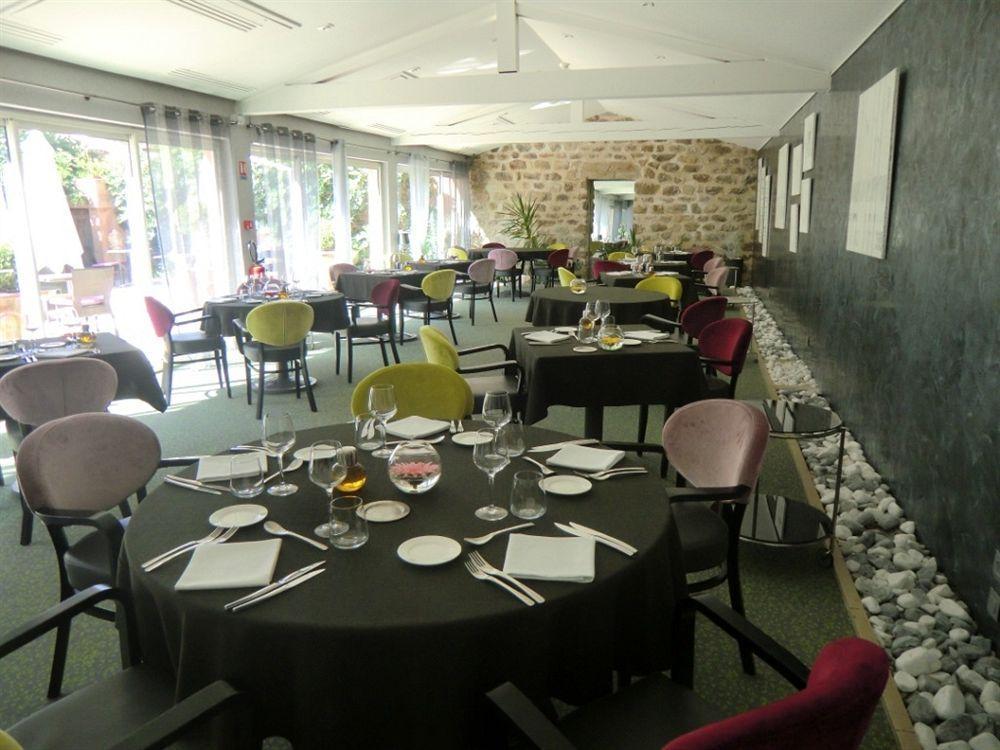 Le Carre D'Alethius Logis Hotel Restaurant Charmes-sur-Rhone Exterior photo