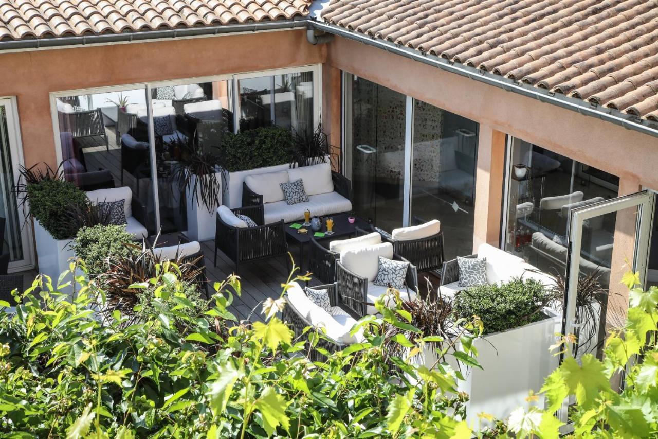 Le Carre D'Alethius Logis Hotel Restaurant Charmes-sur-Rhone Exterior photo
